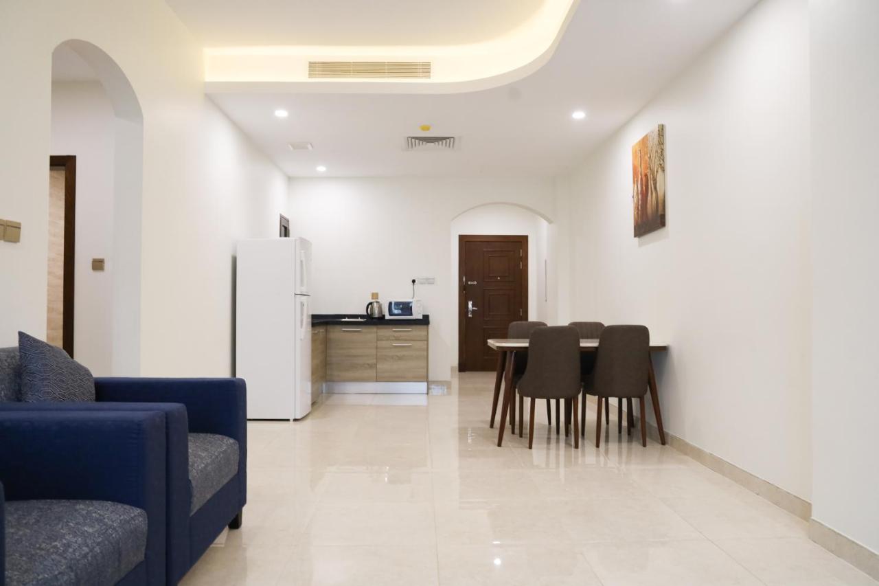 مبيت الخبر للأجنحة الفندقية Al Khobar Ngoại thất bức ảnh