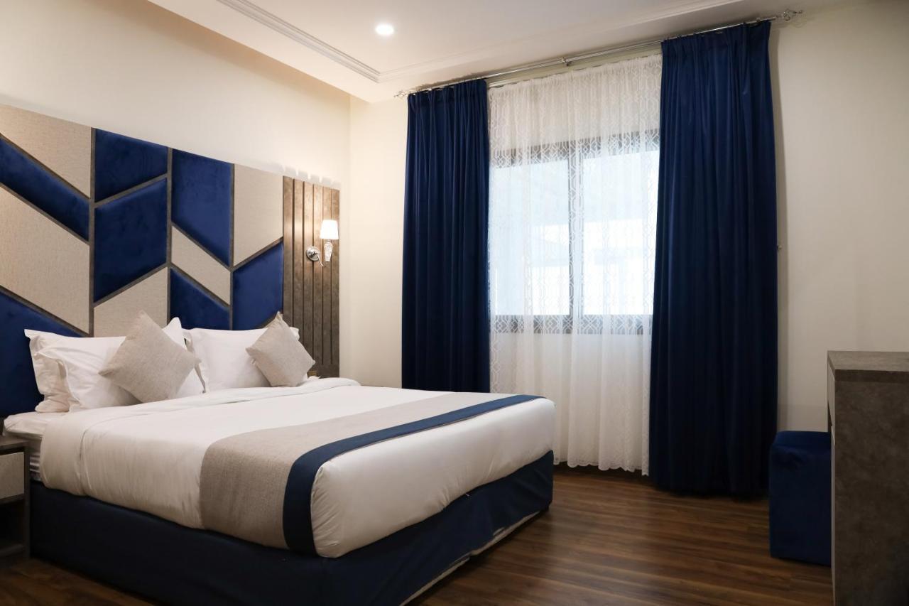 مبيت الخبر للأجنحة الفندقية Al Khobar Ngoại thất bức ảnh