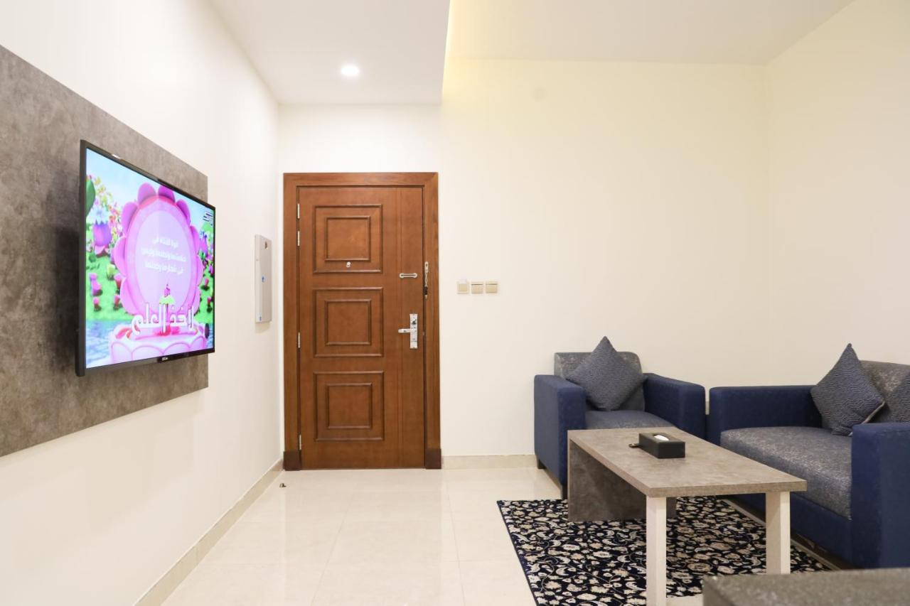 مبيت الخبر للأجنحة الفندقية Al Khobar Ngoại thất bức ảnh